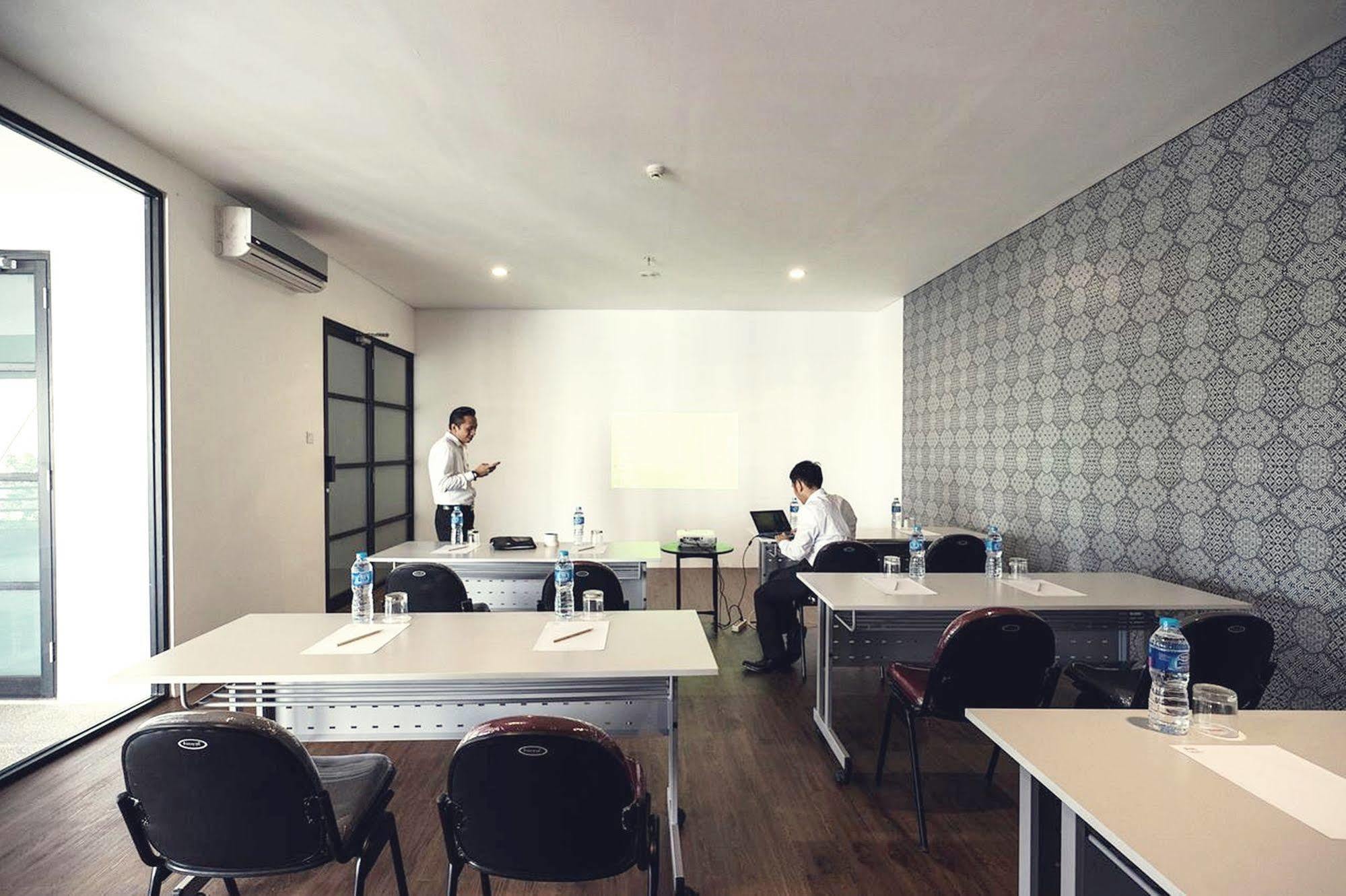 Liberty Hotel Thamrin Cakarta Dış mekan fotoğraf